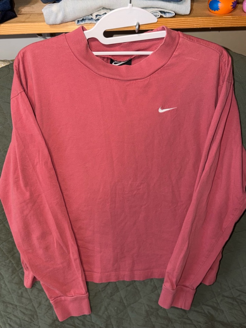 Nike Rose Pink Long Sleeve Crewneck Sweatshirt